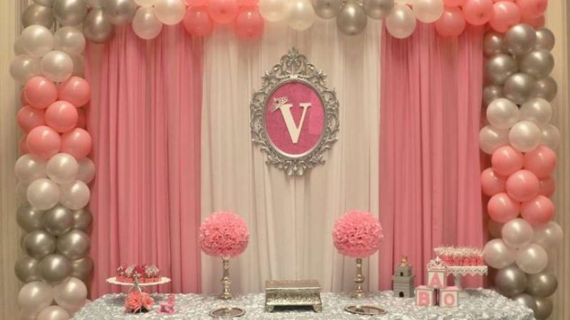 Dreamy-Inspired Birthday Backdrop Wall Decoration Ideas