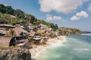 Beautiful & Popular Beach Tourism in Uluwatu Bali