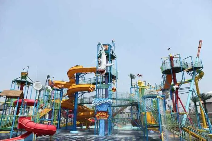 Hawai Waterpark, Favorite Place to Enjoy Various Exciting Rides in Malang
