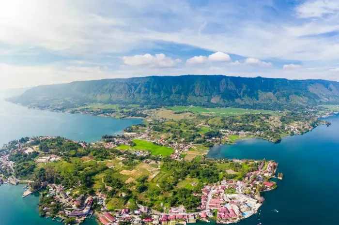 Samosir Island, Unique & Charming Island in the Middle of Lake Toba