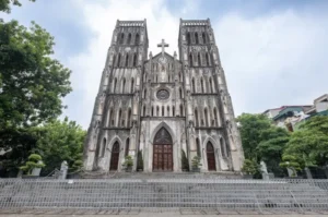 Must-Visit Tourist Attractions in Hanoi, Vietnam for History & Unique Culture